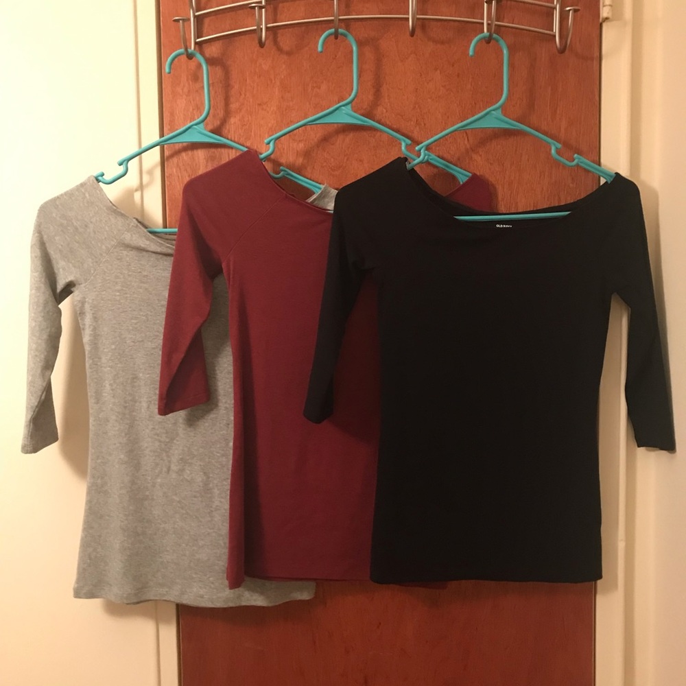 3 for $20 - Old Navy Tops XS - Grey, Black, Red